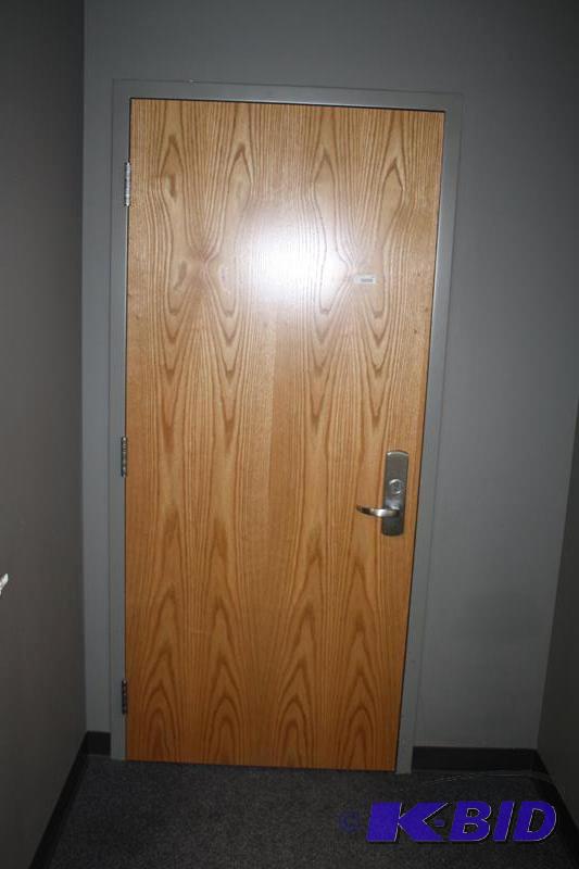 lot 285 image: Oak door 36 x 83" commercial closer, Com...