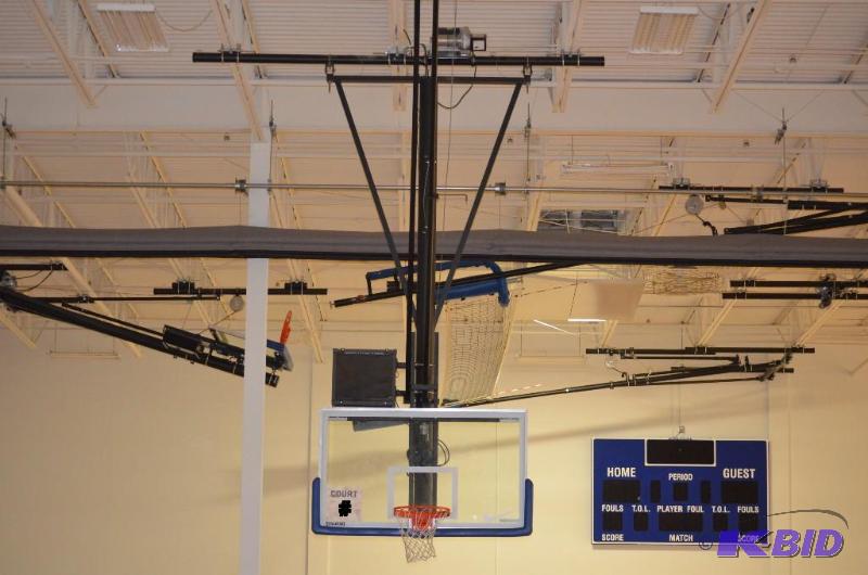 lot 9 image: Spalding Basketball Hoop West&nbspCourt 2 wi...