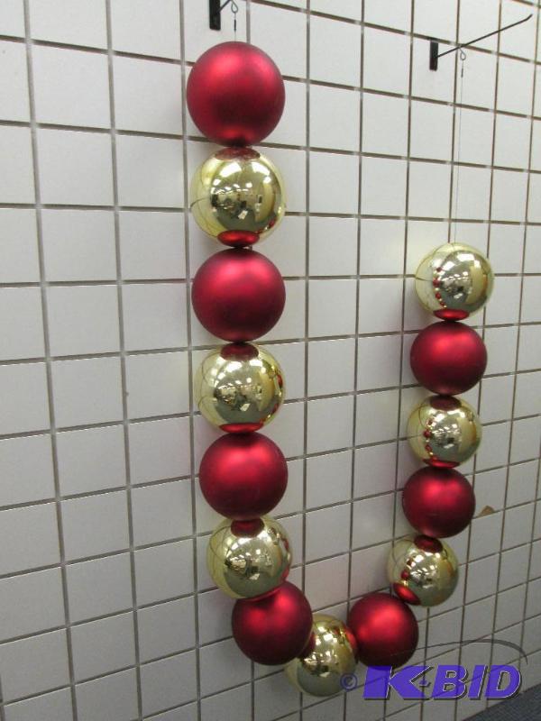 String of balls, each ball is approx. 7 inche...