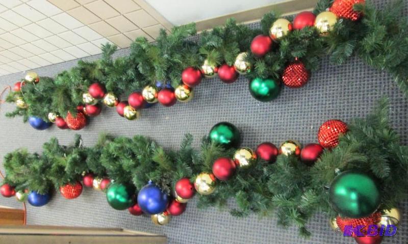 Lot of 2 9 foot long commercial garlands dec...