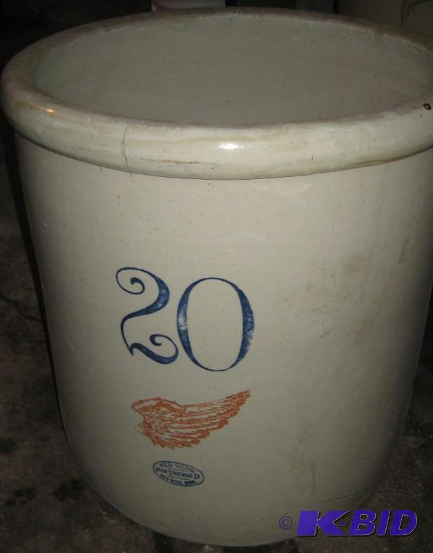 lot 003 image: Red Wing Crock (20)