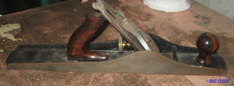 lot 009 image: Vintage Stanley 18 Inch Bailey No. 6 Plane