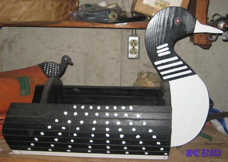 lot 011 image: Authentic Minnesota Loon Planter