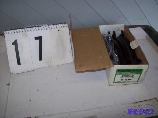 Metallic Brake Pads in Box D785MV , Fits 2000...