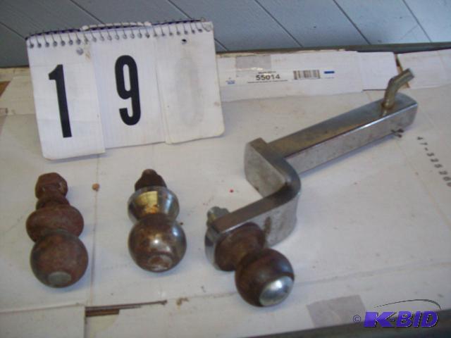 Chrome Receiver Hitch 1 14 &quot Square, wi...