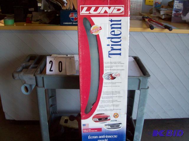 Lund Bug Deflector, Fits 91-93 Dakota...