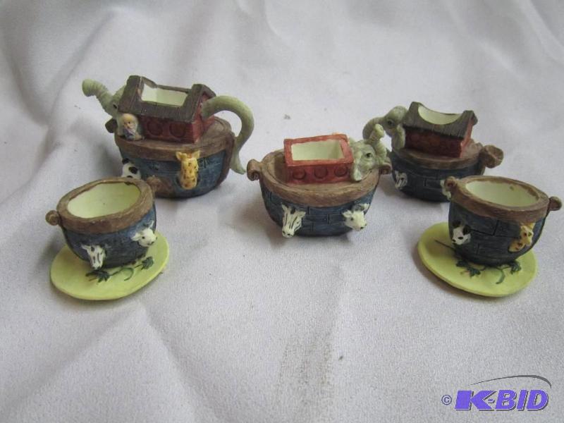 Miniature teaset