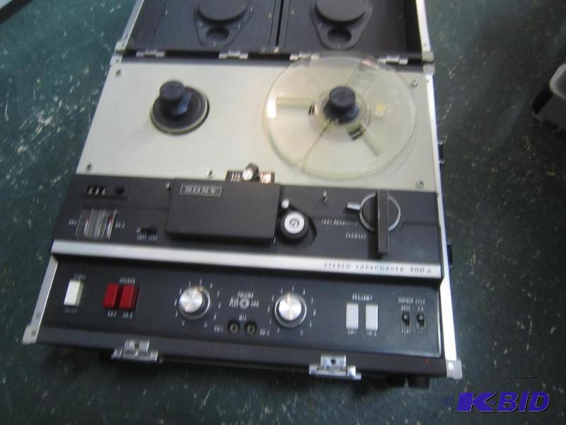 Reel to reel player
