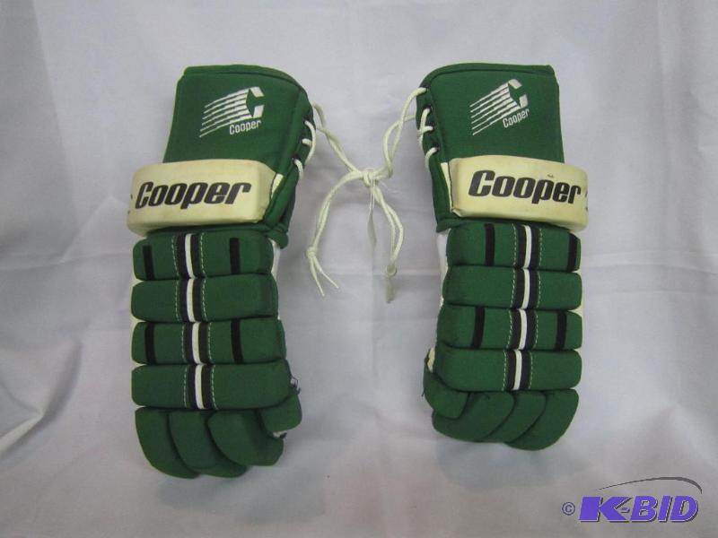 Hockey Gloves