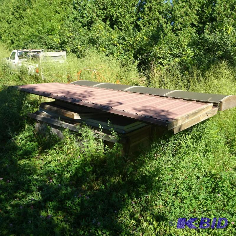 Hot tub with gazebo. Unit was drained before ...