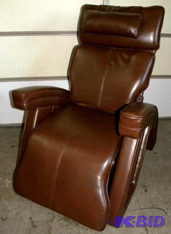 lot 31 image: Power Reclining Massage Chair, metal frame co...