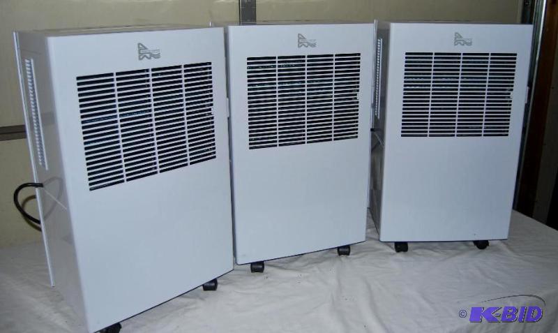 lot 67 image: Lot of 3 American Comfort 1k Portible Air Coo...