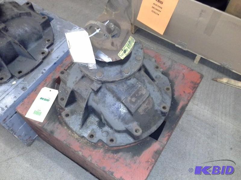 DIFFERENTIAL COMPLETE (4.561) GILLIG FLYER 82-08513-456  55-29868-001