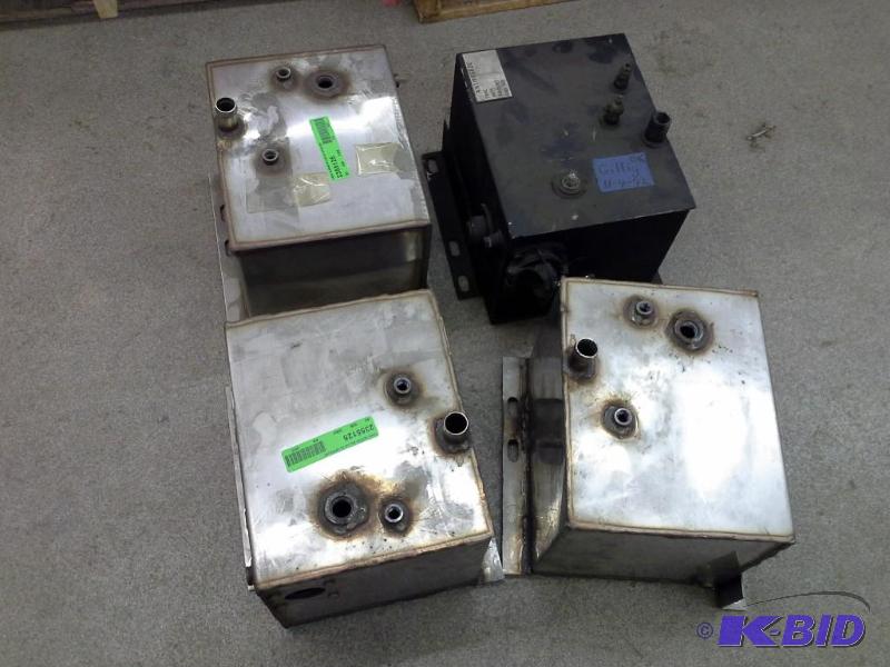 TANK SURGE GILLIG 42-19782-000