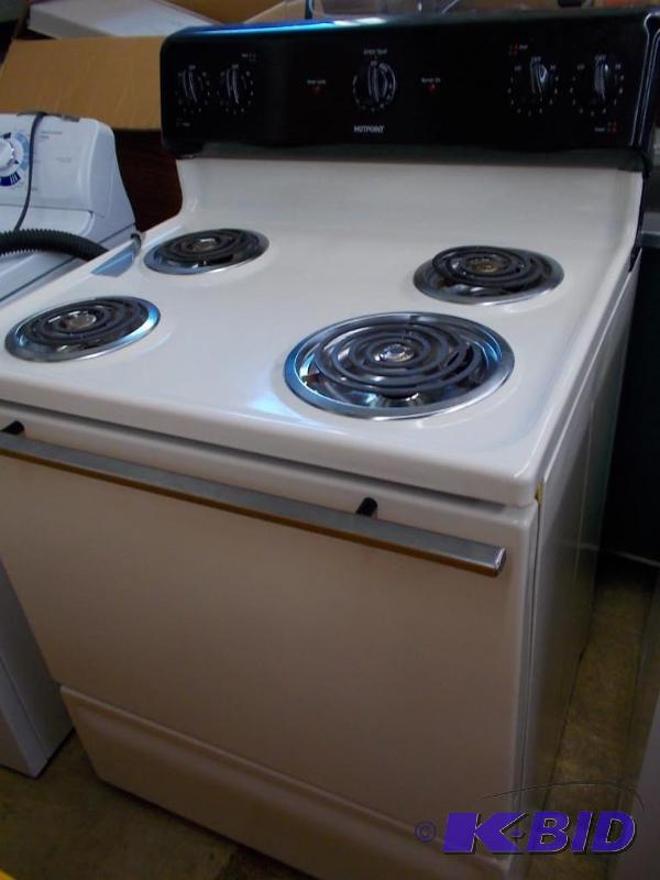 lot 6 image: Stove  Oven