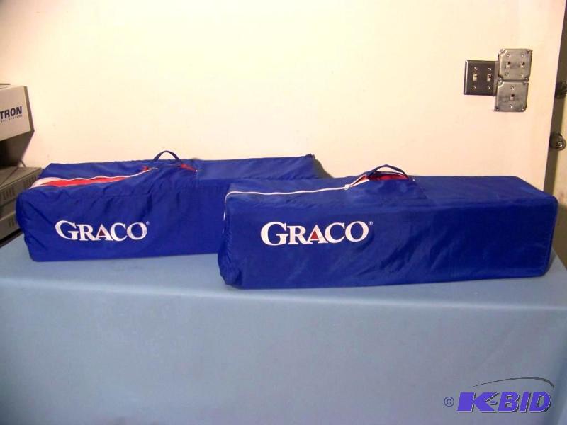 lot 52 image: (2) Graco, Pack-N-Play, PlaypensSleep Spots