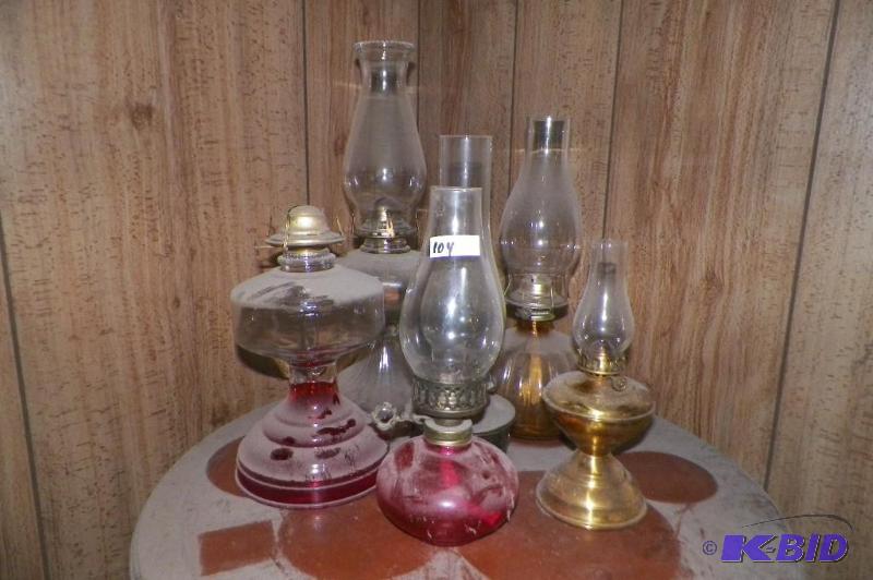 lot 104 image: 6 OIL LAMPS