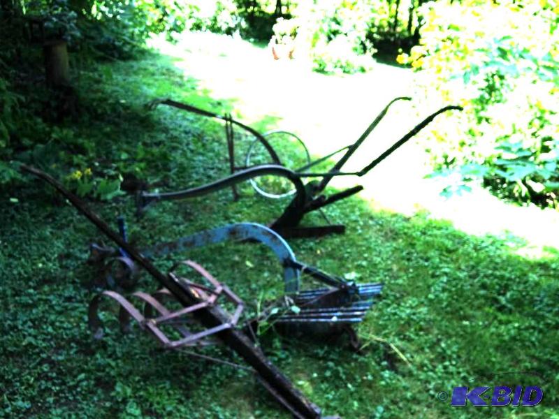 lot 197 image: SET OF 4 FARM IMPLIEMENTS INCLUDES A JOHN DEERE PLOW 191