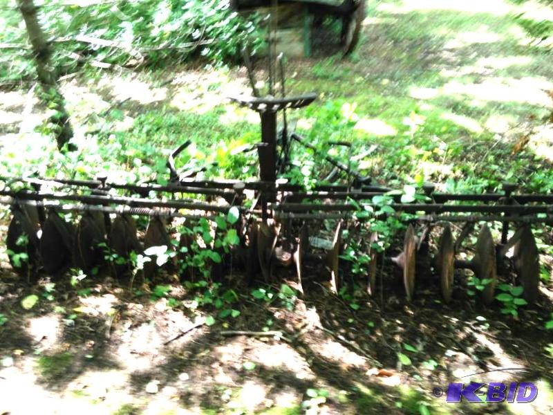 lot 205 image: ANTIQUE PLOW