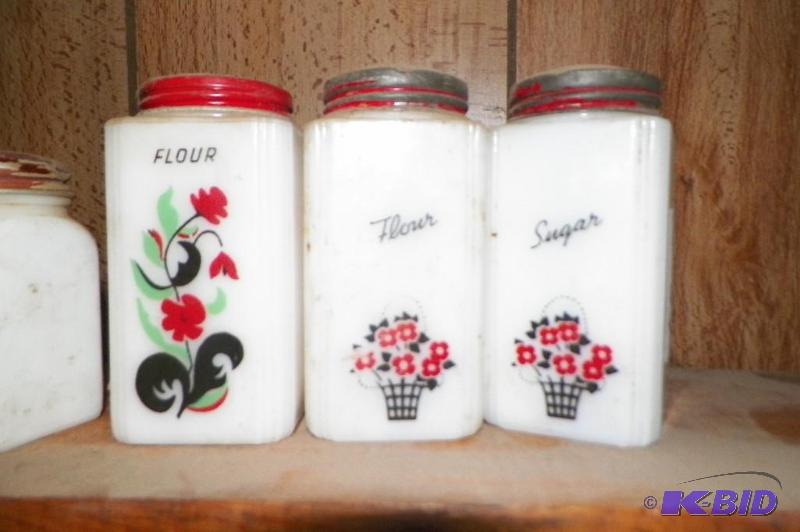 lot 60 image: 3 SUGAR & FLOUR SHAKERS