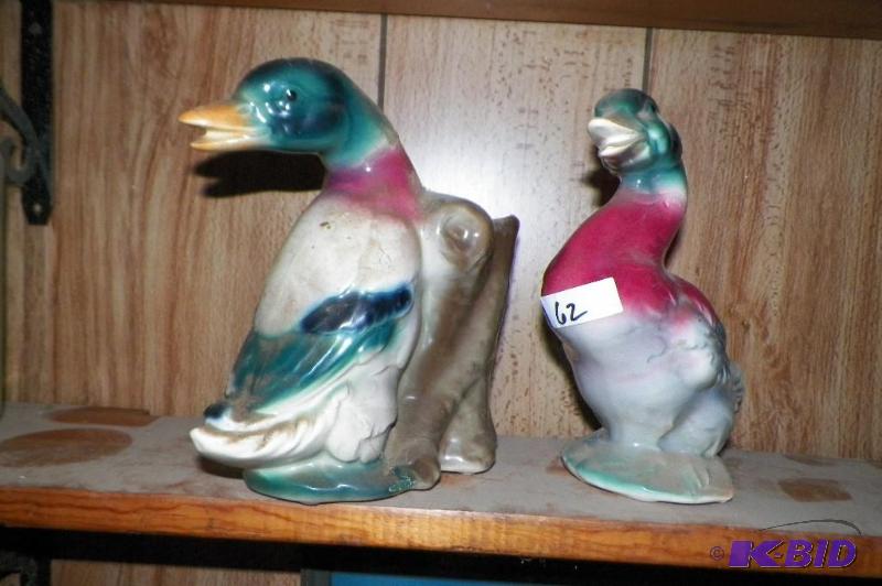 lot 62 image: 2 DUCK PLANTERS NO CHJPS OR CRACKS - ROYAL COPLEY