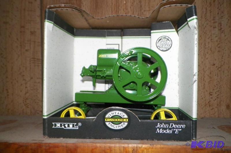 lot 66 image: JOHN DEERE MODEL E