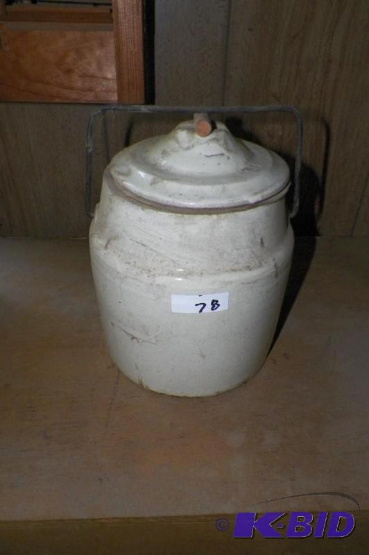 lot 78 image: CANNING JAR MARKED 150-12 52 ON BOTTOM