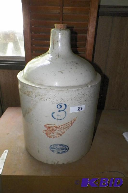 lot 82 image: RED WING 3 GALLON JUG- 1 SMALL CHIP ON SIDE
