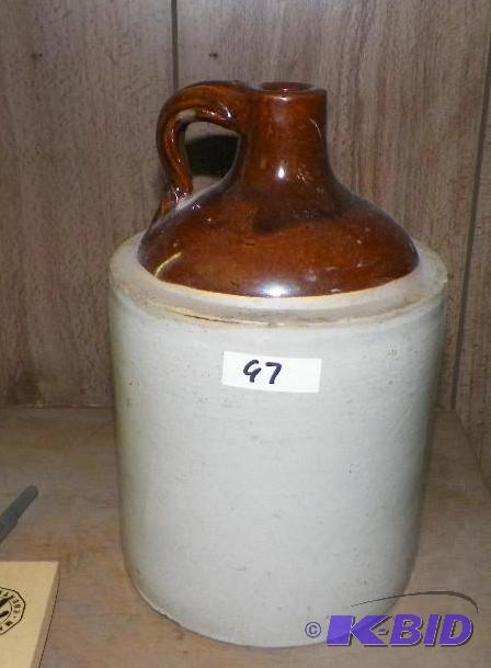 lot 97 image: UNMARKED JUG NO CHIPS OR CRACKS