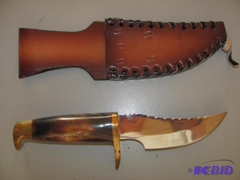 Heres a great new hunting knife NEW 8&quot...