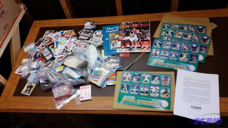 Assortment of Collectors Cards