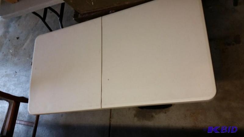 Plastic Folding Table