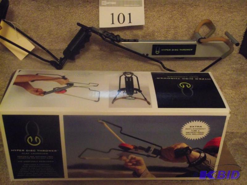 lot 101 image: Hyper disc thrower new in box with instructio...