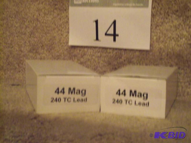 lot 14 image: lot of 100, 240 grain tc lead 44 Magnum...