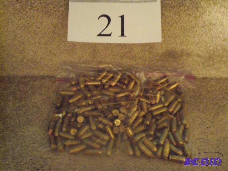 lot 21 image: lot of 150 assorted 40 S&ampW fmj...