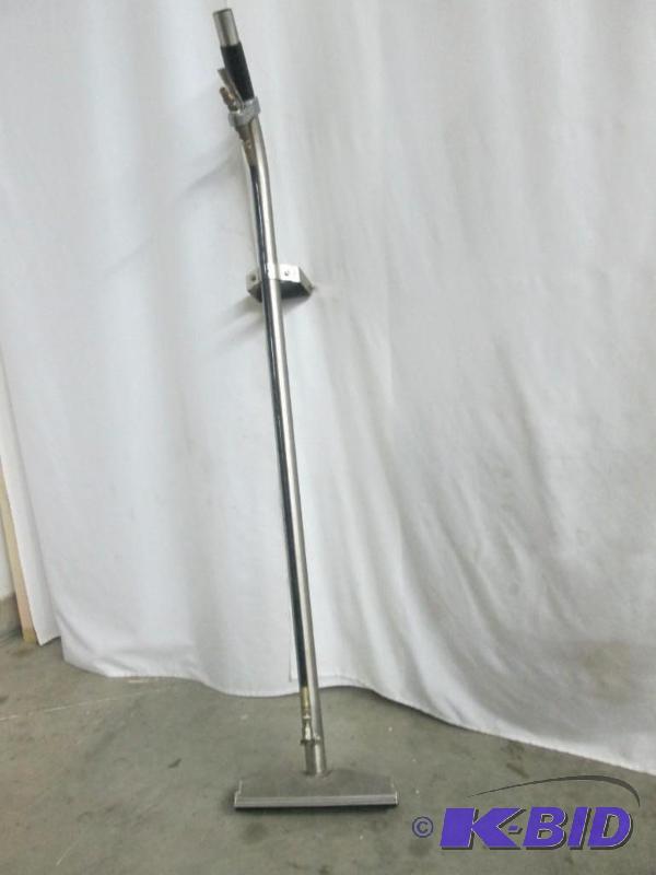 lot 14 image: Tile and Grout Wand for Carpet Cleaning