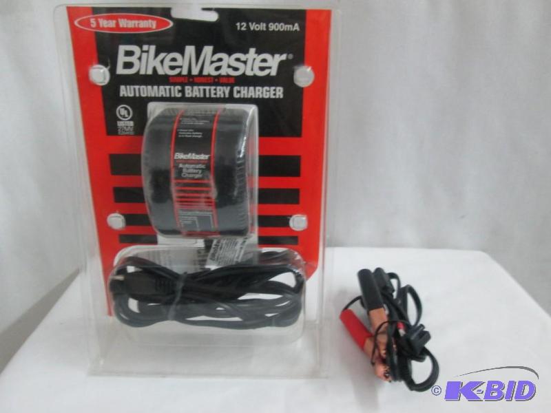 lot 18 image: BikeMaster Automatic Battery Charger
