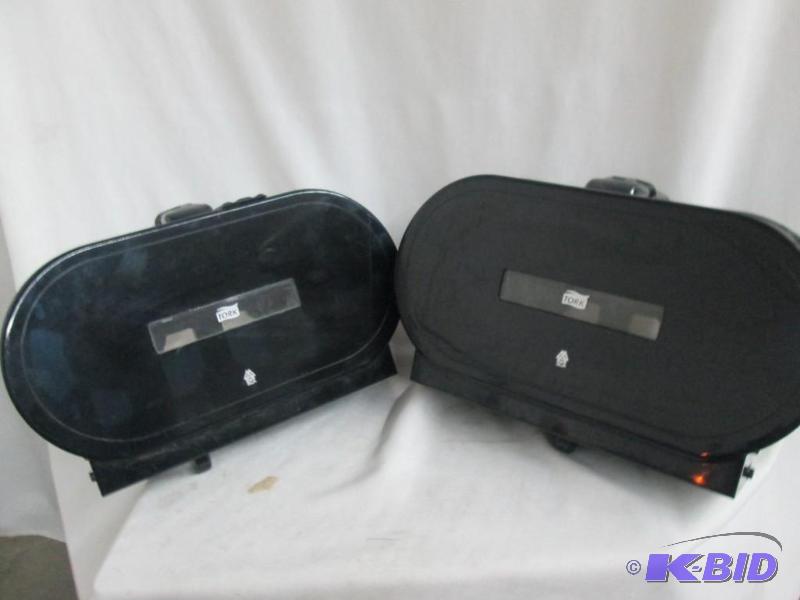 lot 48 image: 2 - Tork Toilet Paper Dispensers - Small