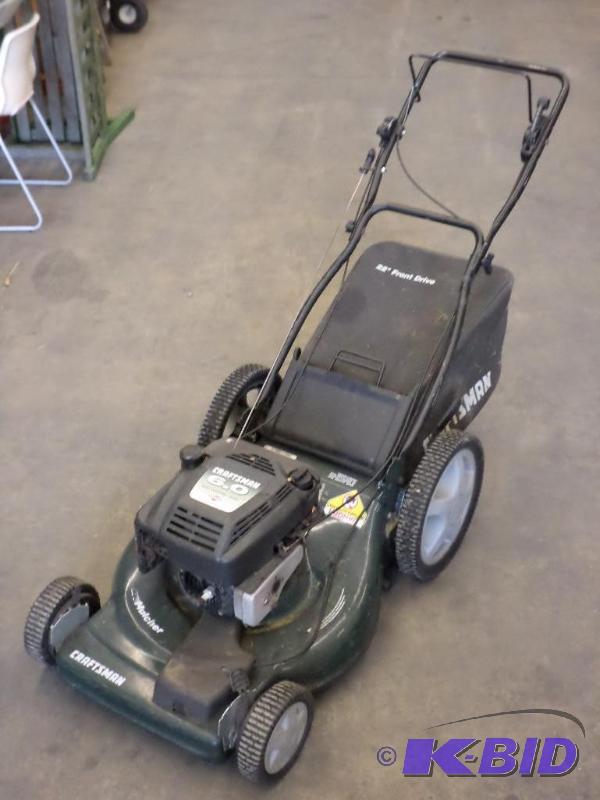 lot 12 image: Craftsman 21" Self-Propelled 6HP Mower W...