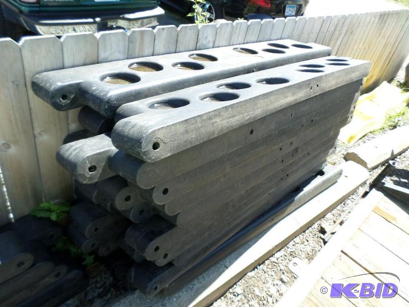 lot 4 image: (25) 6x1x6" Linkibg Plastic Hockey Are...