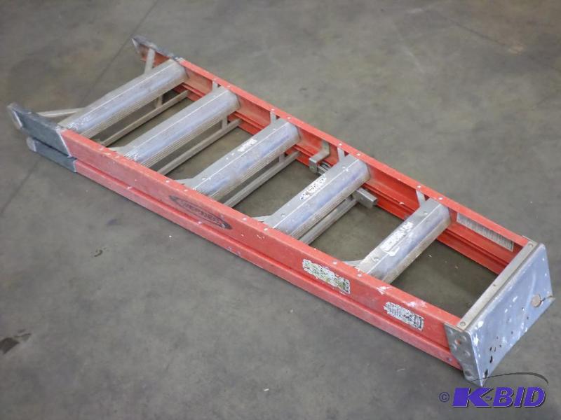 lot 62 image: Werner 6ft Fiberglass Step Ladder...
