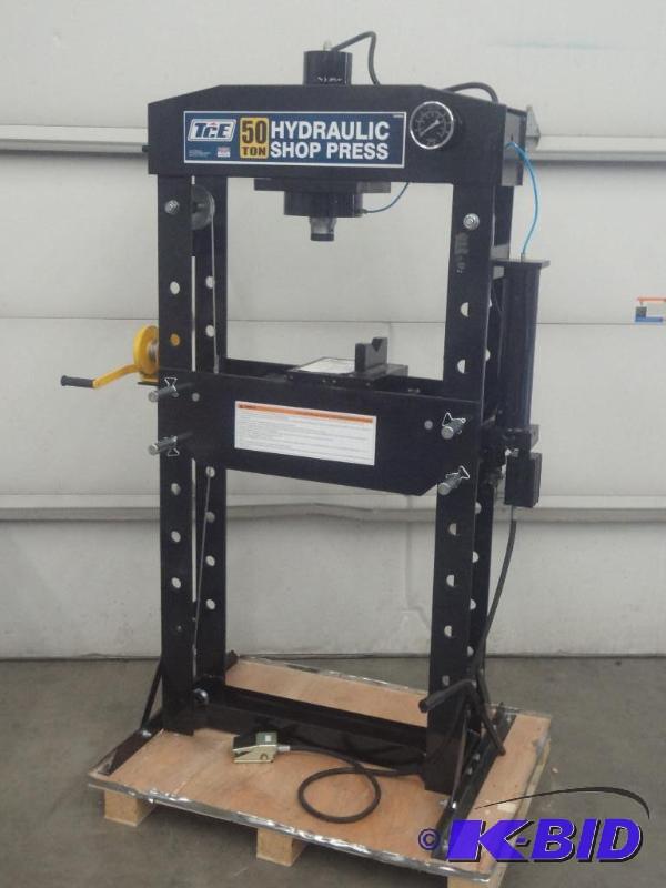 lot 9 image: New TCE 50-Ton Commercial Hydraulic Press Set...
