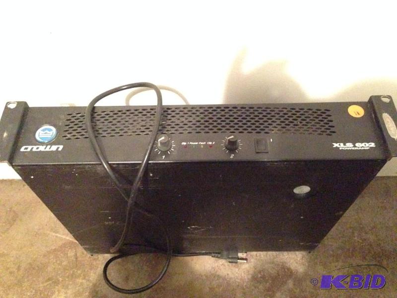 lot 11 image: Crown XLS602 Poweramp...