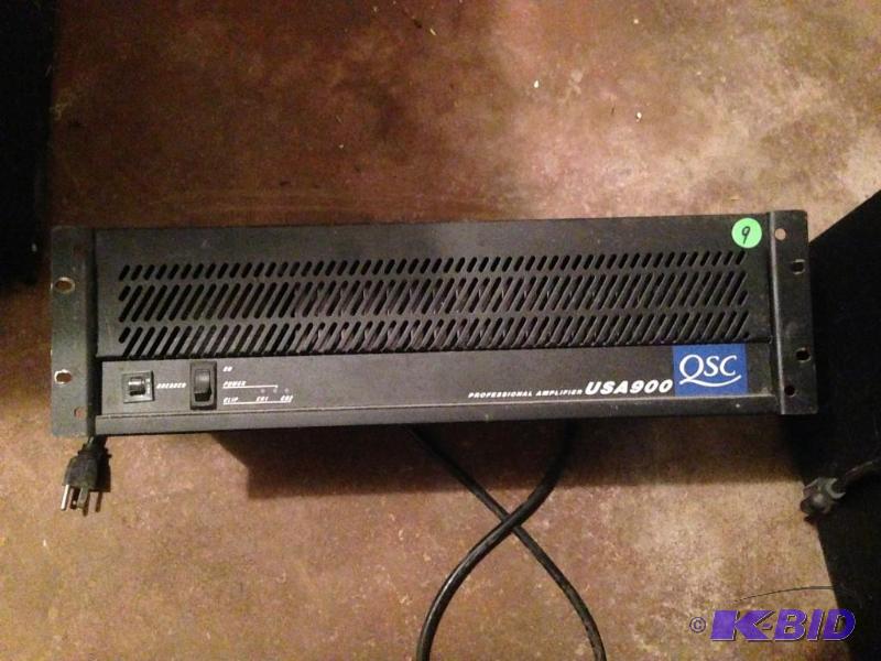 lot 9 image: QSC Audio USA 900 Prof. Amplifier...