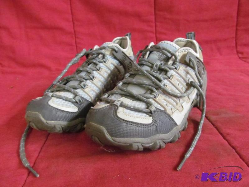 Shoe