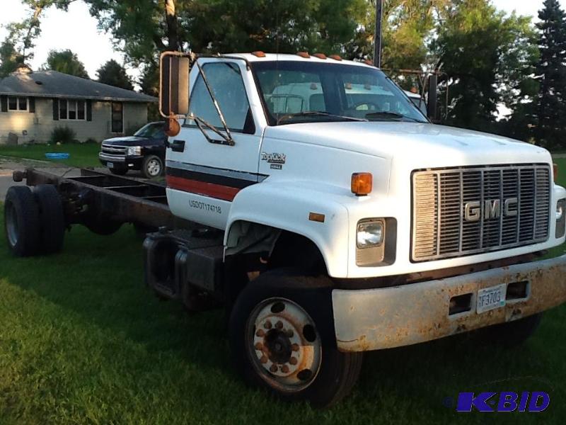 lot 3 image: 1995 GMC Top Kick