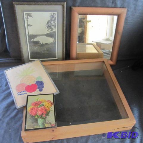 lot 119 image: Vintage Photo, Shave Mirror