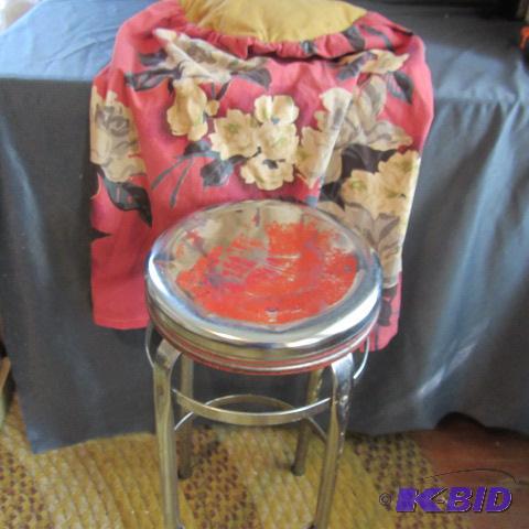 lot 120 image: Metal Stool, Vintage Cover