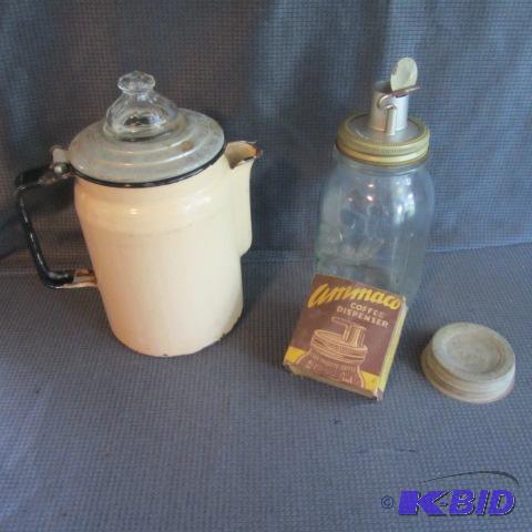 lot 13 image: Enamelware