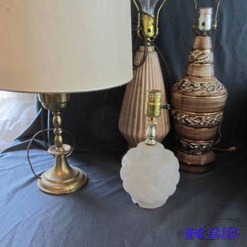 lot 139 image: Table, Dresser Lamps